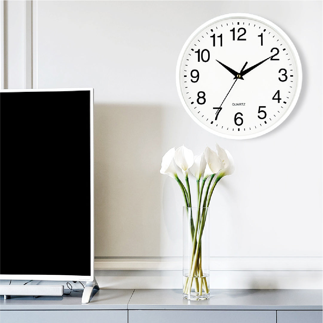 Quartz Basic Wall Clock Round Vintage Analogue 30 cm White