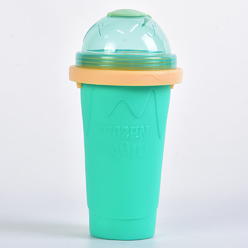 Pinch Into An Ice And Quickly Make A Smoothie Cup